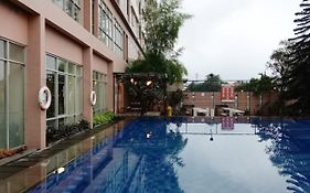 Apartemen The Edge Baros - Kamarku